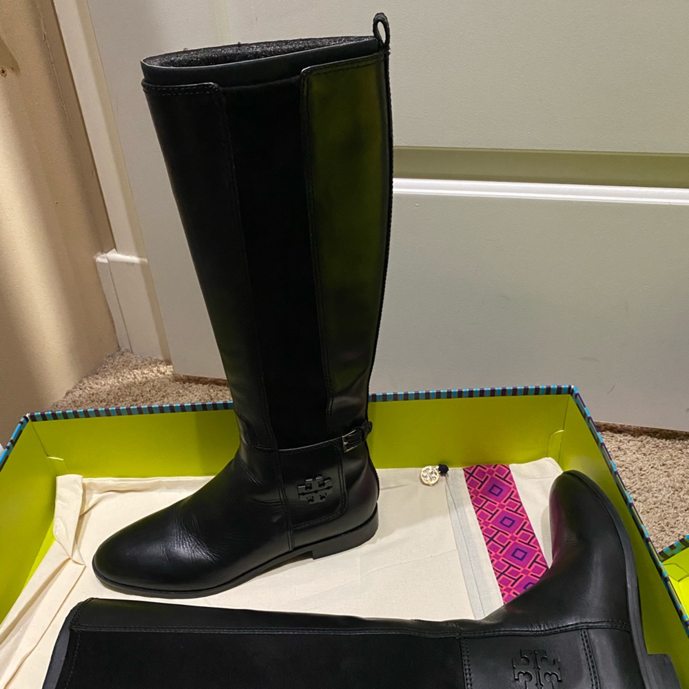 Tory Burch Wyatt Boot size 10